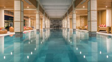 Pool Indoor & Outdoor FLC Luxury Hotel Sầm Sơn – Bơi mọi lúc, tận hưởng mọi nơi